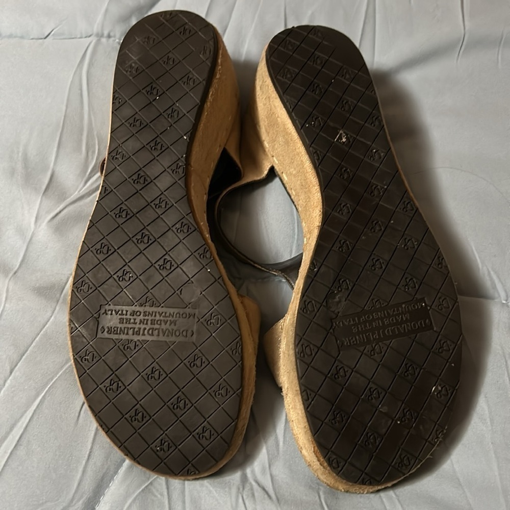 Donald J Pliner Shula Leather Sandal. 9-9.5 Minimalist Comfort - Picture 5 of 11